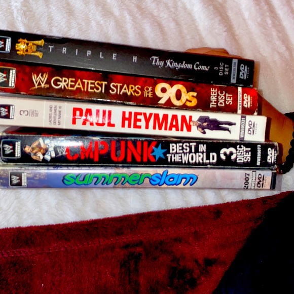 WWE Movie Sets (13 dvds) - Picture 7 of 7